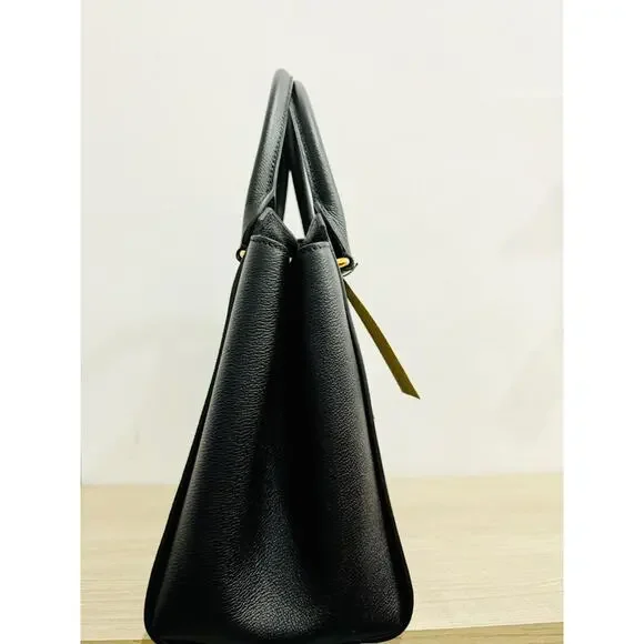 NWT Burberry Large Black Grained Leather Tote Handbag with Buckle - Picture 4 of 7